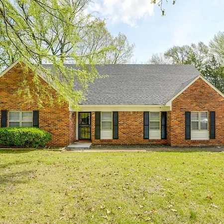 Memphis Vacation Rental - Walk To Graceland!